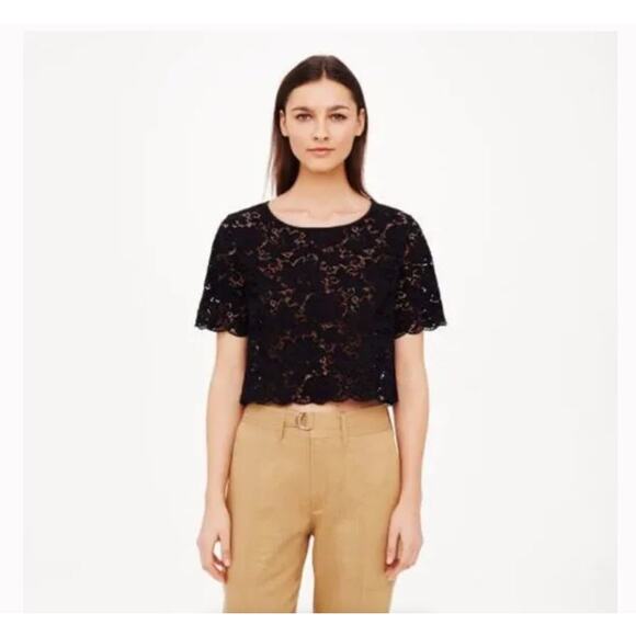 Club Monaco Black Lace Cropped Top scalloped hems back button closing size small - Picture 2 of 12